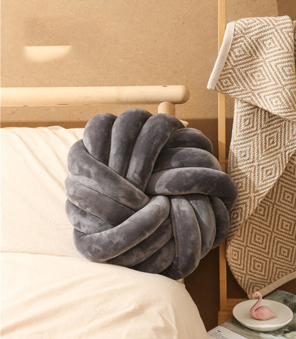 Creative Knotted Pillows