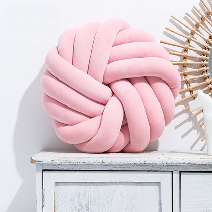 Creative Knotted Pillows